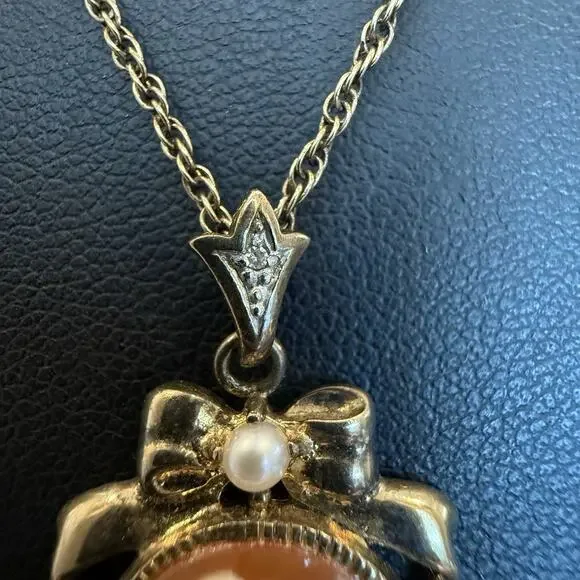 Vintage Sterling Silver Shell Cameo Pendant Necklace 925 Carved Lady Bow Pearl